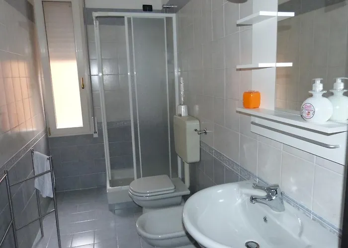 아파트 Residenza Ugo Bassi *