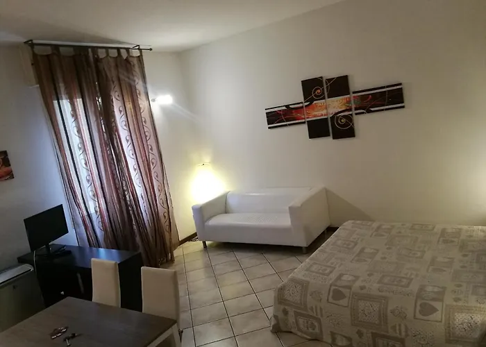 Residenza Ugo Bassi 아파트