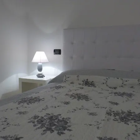 Residenza Ugo Bassi Apartment