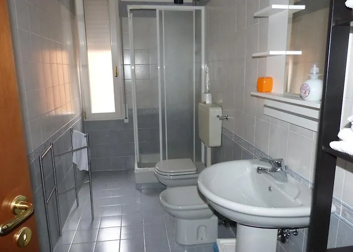 Residenza Ugo Bassi Apartamento *