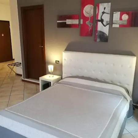 Lägenhet Residenza Ugo Bassi Bologna