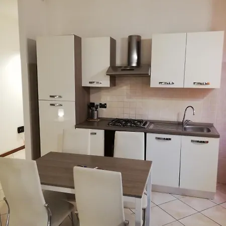 Lägenhet Residenza Ugo Bassi Bologna