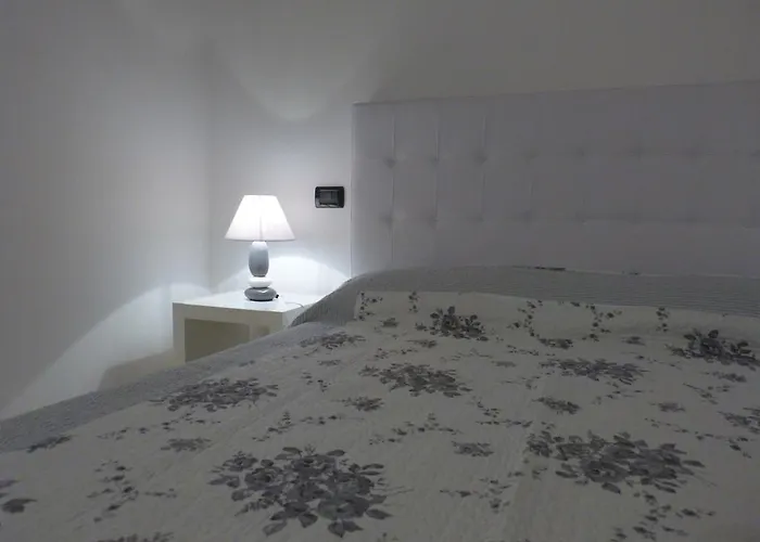 Residenza Ugo Bassi Apartament